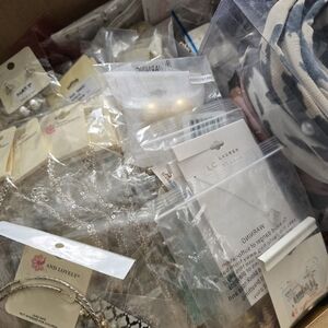 ✨ JEWELRY & ACCESSORY MYSTERY RESALE LOT ✨150+ BRAND NEW PIECES
